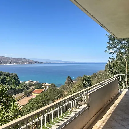 Guest house Hssoverato 4*