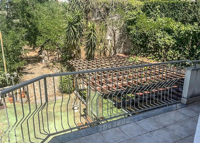 Hssoverato 招待所 4*